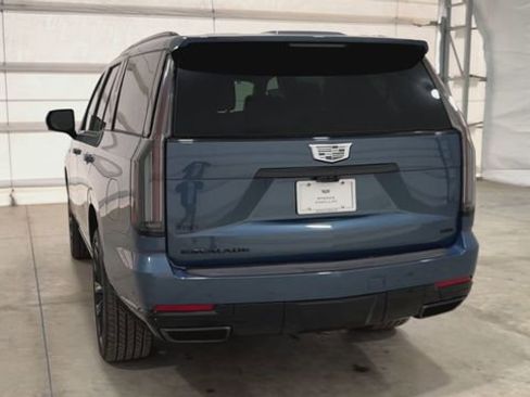 New 2026 Cadillac Escalade Platinum Sport w/ LPO, ONYX Package image 7