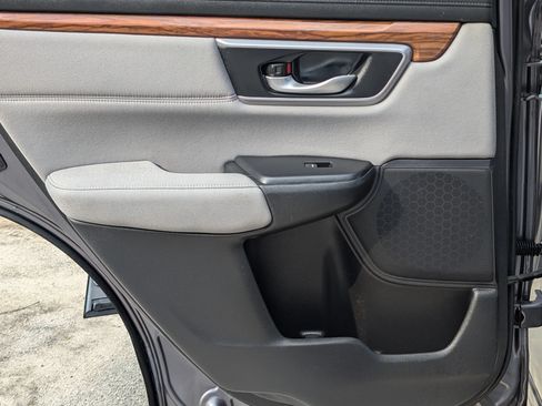 Used 2017 Honda CR-V EX image 17