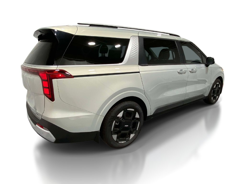 New 2026 Kia Carnival EX FWD image 4