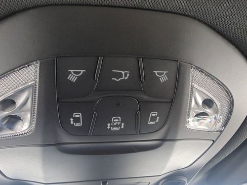 New 2026 Chrysler Pacifica Select w/ S Appearance Package FWD image 21