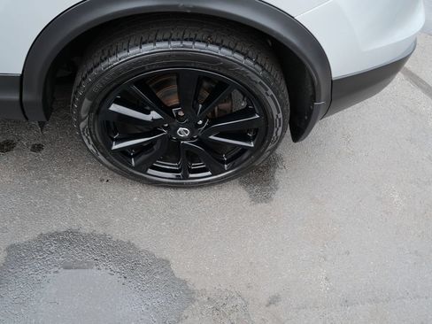 Used 2018 Nissan Rogue Sport SL w/ SL Premium Package AWD/4WD image 34