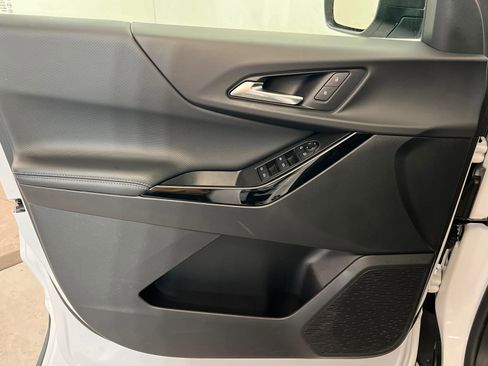 Used 2025 Chevrolet Equinox LT image 15