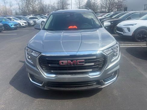 Certified 2023 GMC Terrain SLE w/ Driver Convenience Package FWD image 2