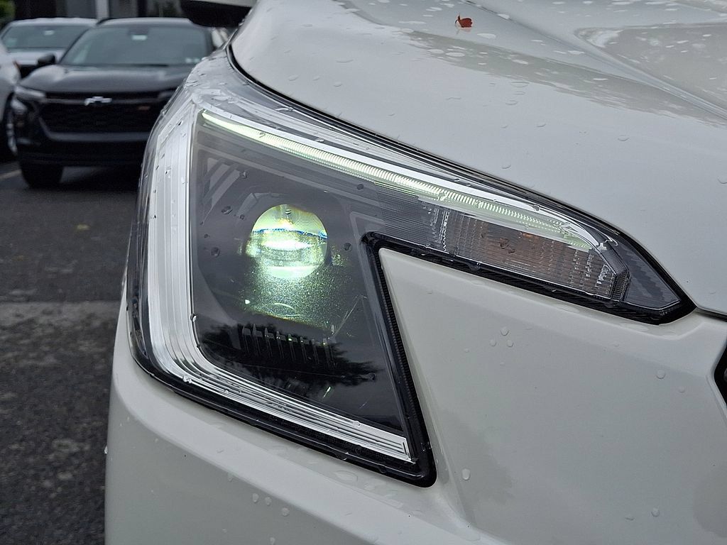 Used 2023 Subaru Forester Premium AWD/4WD image 11