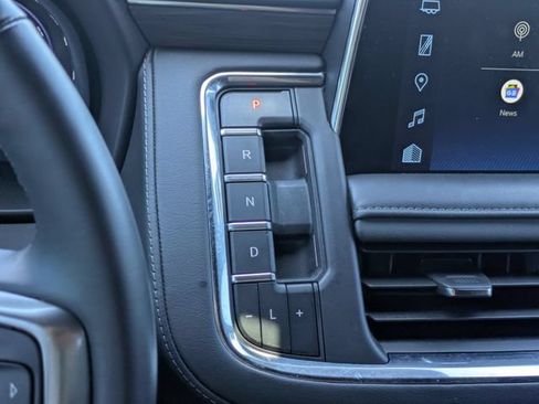 Used 2024 Chevrolet Tahoe Z71 w/ Z71 Off-Road Package AWD/4WD image 24
