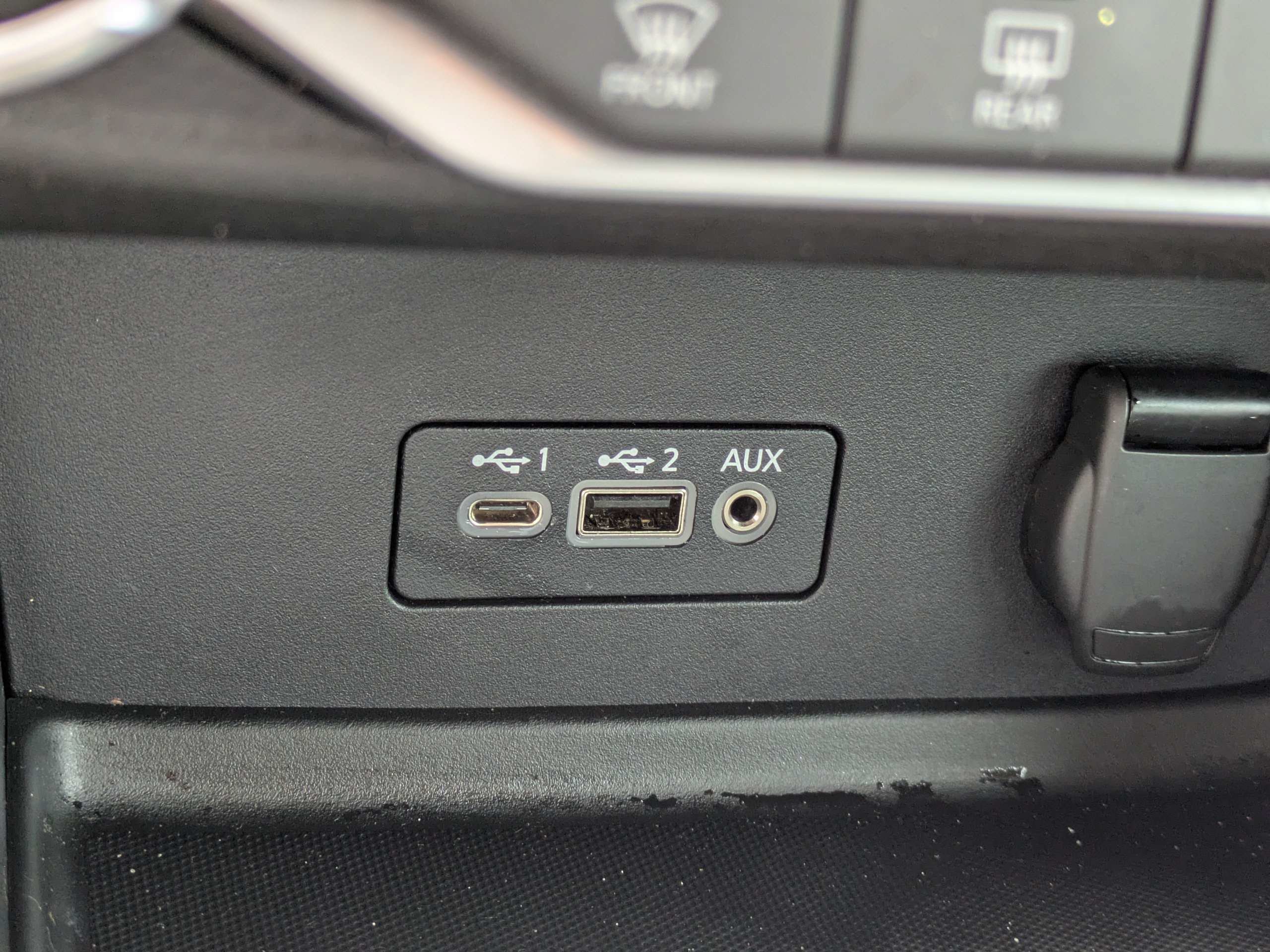 Used 2023 Nissan Sentra SR w/ SR Premium Package FWD image 22