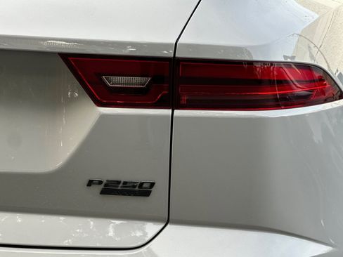 Used 2020 Jaguar E-PACE SE image 14