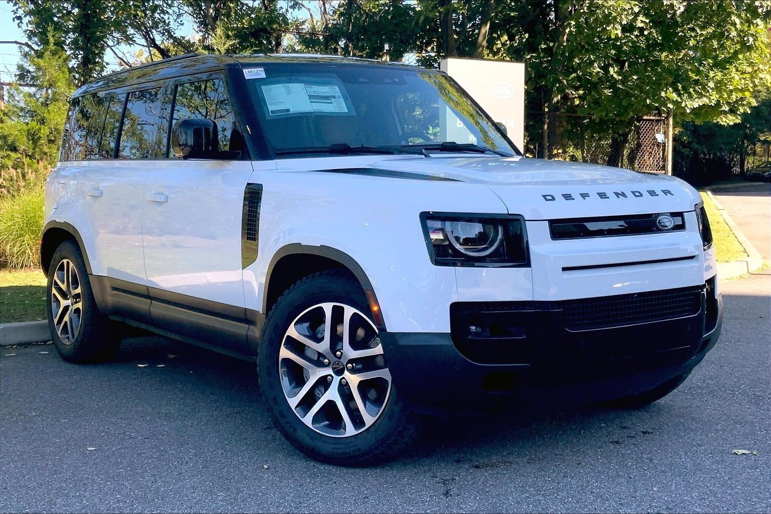 New 2026 Land Rover Defender 110 S AWD/4WD image 2