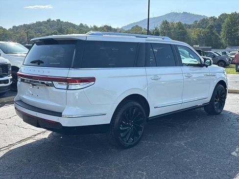 Used 2023 Lincoln Navigator L Reserve w/ Equipment Group 201A AWD/4WD image 8