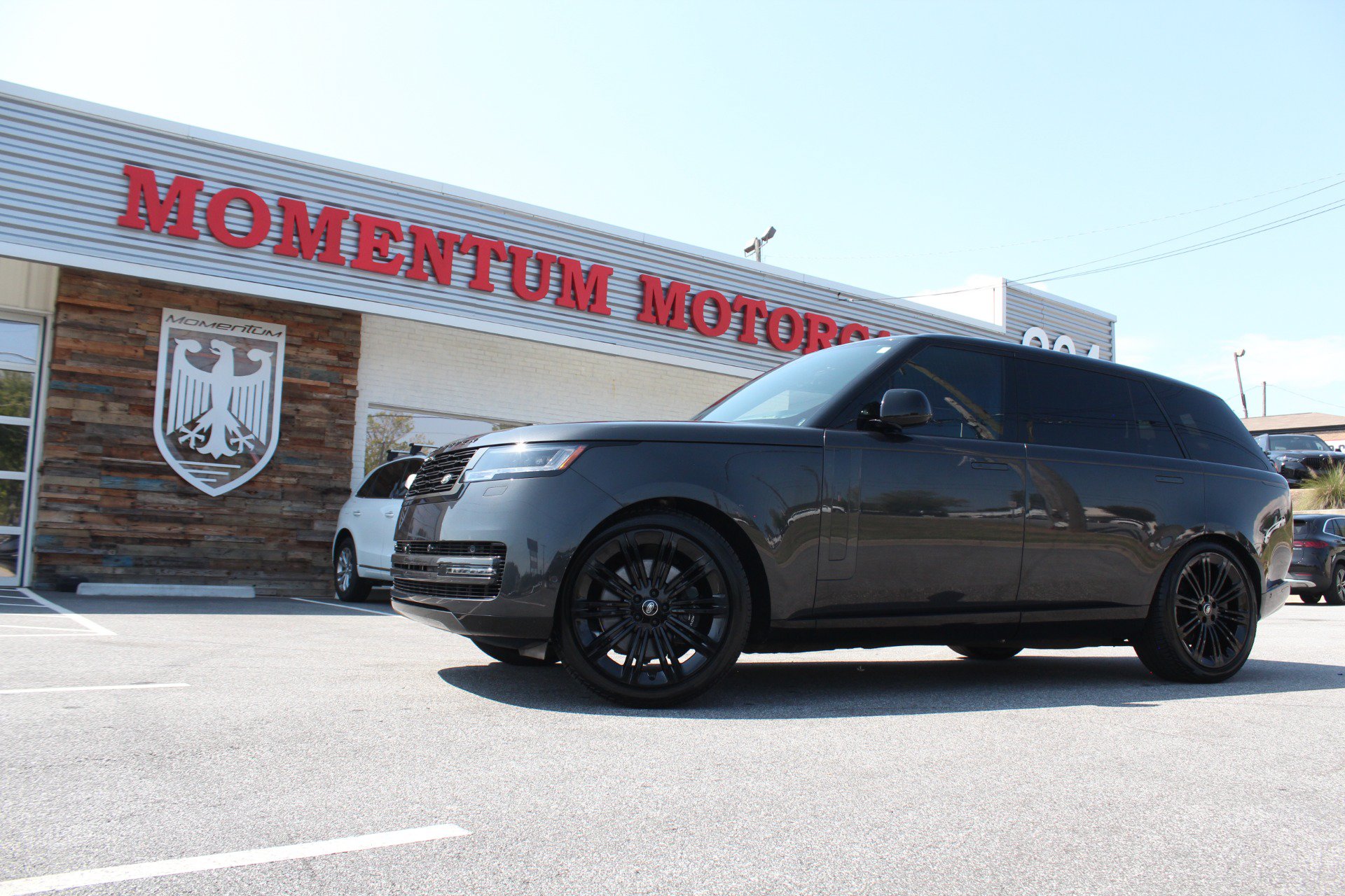 Used 2024 Land Rover Range Rover Long Wheelbase SE AWD/4WD image 94