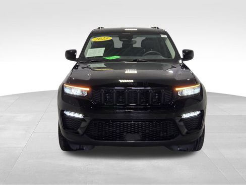 Used 2023 Jeep Grand Cherokee Limited w/ Black Appearance Package AWD/4WD image 20