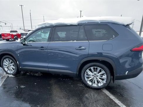 Used 2024 Toyota Grand Highlander Platinum image 7