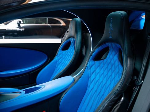 Used 2023 Bugatti Chiron Super Sport image 30