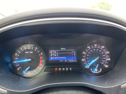 Used 2014 Ford Fusion SE w/ Equipment Group 201A FWD image 16