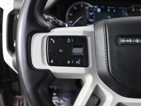 Used 2023 Land Rover Defender 130 X-Dynamic SE AWD/4WD image 31