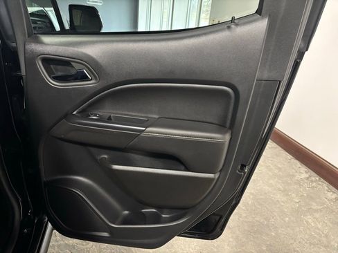 Used 2022 GMC Canyon AT4 w/ Trailering Package image 19