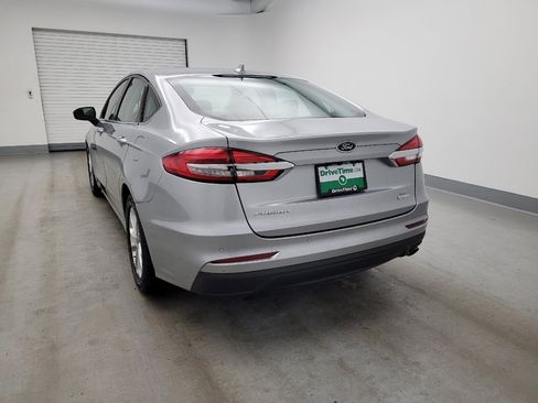 Used 2020 Ford Fusion SE image 6