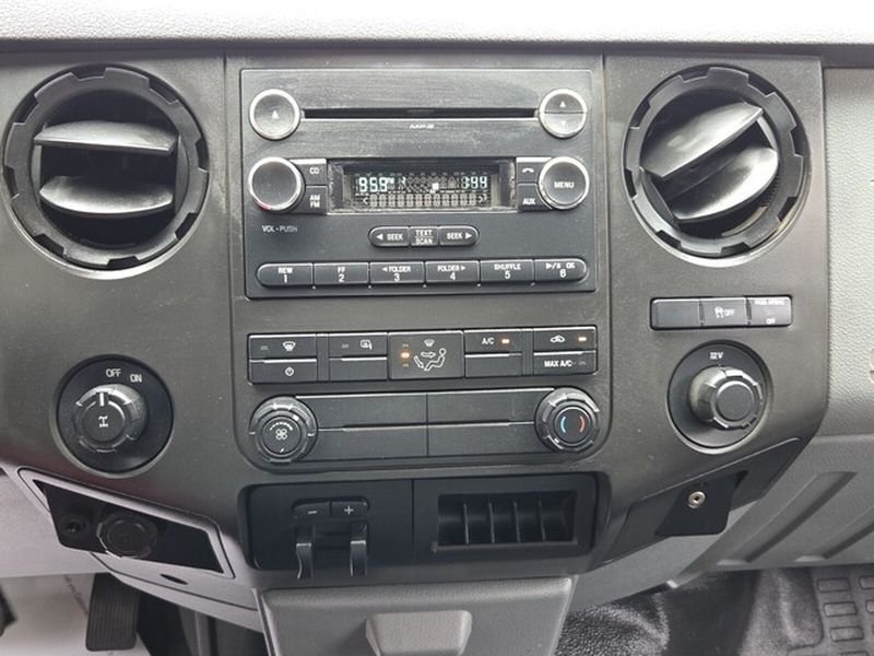 Used 2014 Ford F250 XL w/ Power Equipment Group RWD image 24