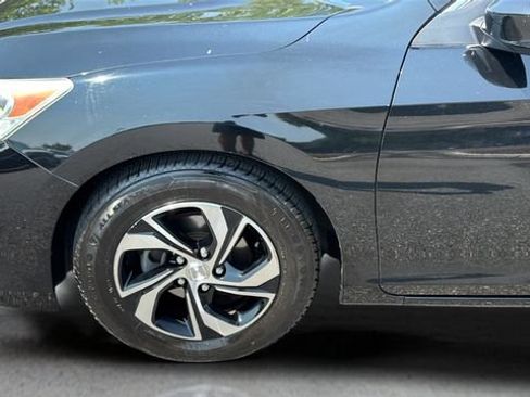 Used 2016 Honda Accord LX image 33
