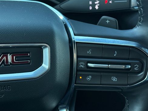 Certified 2025 GMC Acadia Elevation image 31