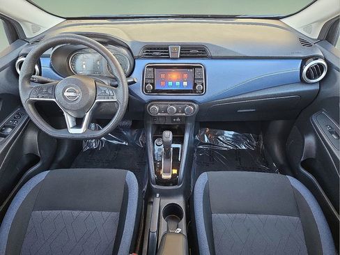 Used 2025 Nissan Versa SV image 16