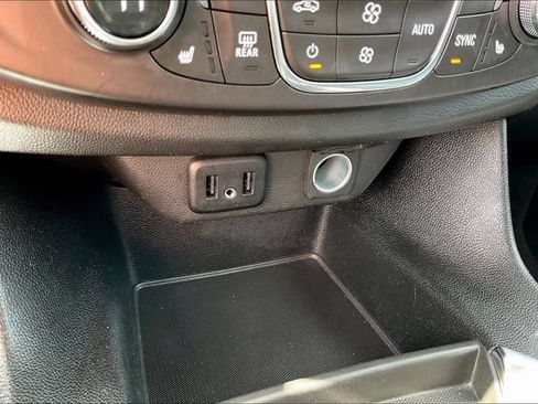 Certified 2021 Chevrolet Traverse LT AWD/4WD image 34