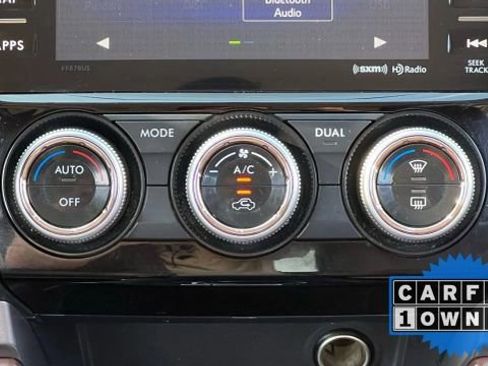 Used 2017 Subaru Forester 2.5i Touring image 38