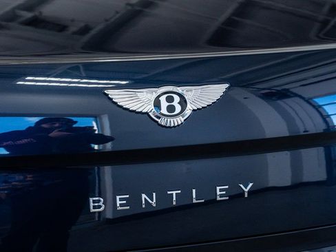 Used 2020 Bentley Flying Spur W12 image 26