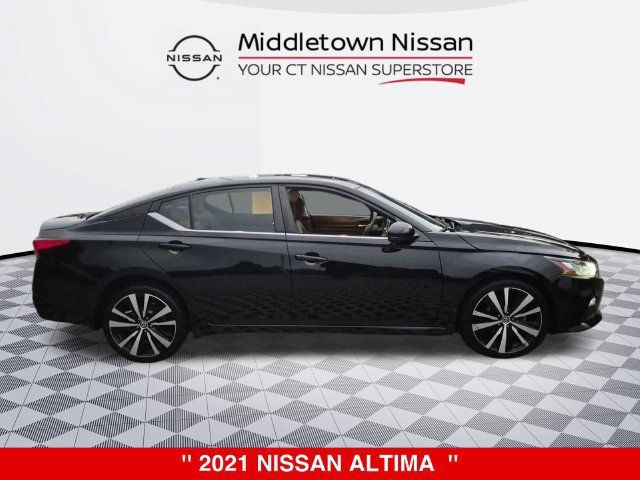 Certified 2021 Nissan Altima 2.5 SR w/ SR Premium Package AWD/4WD image 2