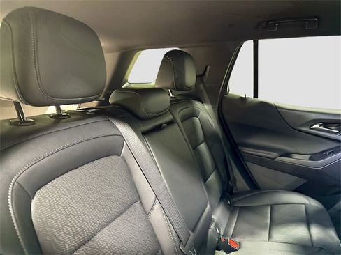 New 2026 Chevrolet Equinox LT image 31