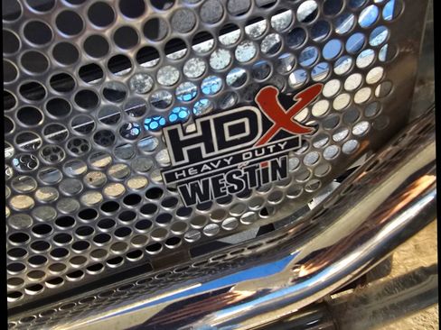 Used 2015 Toyota Tundra SR5 w/ SR5 Upgrade Package image 17