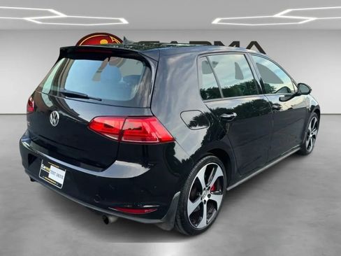 Used 2017 Volkswagen GTI SE image 5