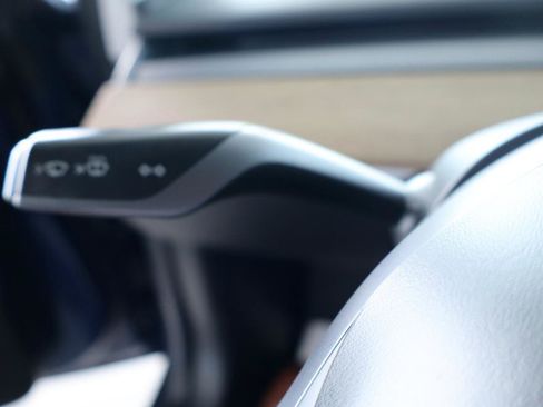Used 2018 Tesla Model 3 Long Range RWD image 22