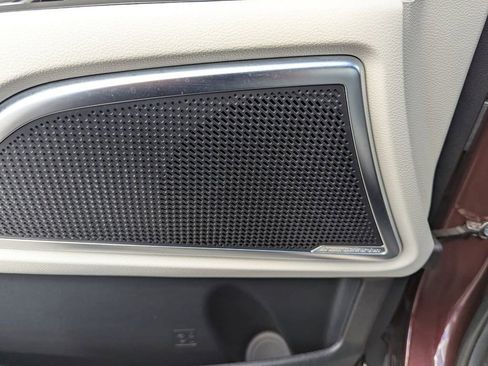 Certified 2022 Kia Telluride SX w/ Towing Package image 17