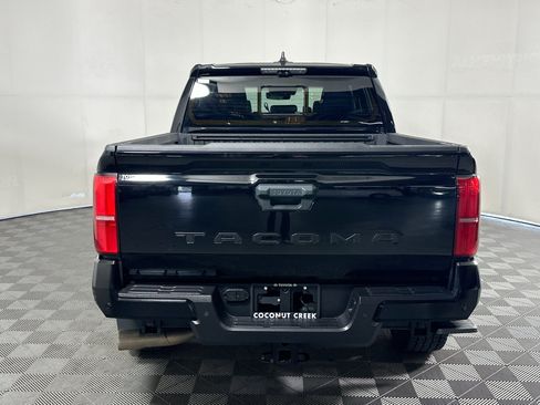 Used 2025 Toyota Tacoma TRD Sport w/ TRD Sport Premium Package RWD image 4
