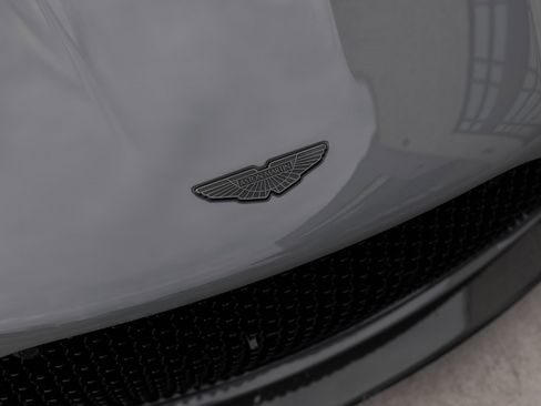 Used 2022 Aston Martin DBS Superleggera Volante image 24