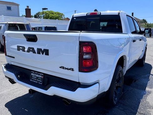 New 2026 RAM 1500 4x4 Crew Cab image 8