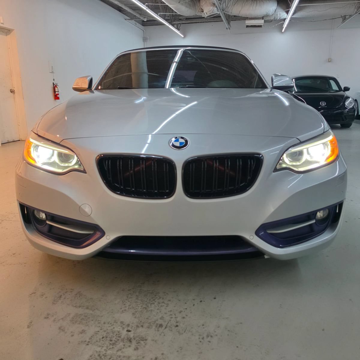 Used 2017 BMW 230i Convertible RWD image 9