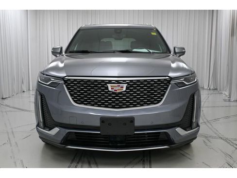 Used 2020 Cadillac XT6 Premium Luxury image 3