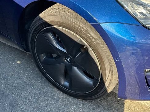 Used 2018 Tesla Model 3 Long Range RWD image 4