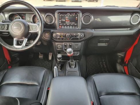 Used 2022 Jeep Wrangler Unlimited Sahara AWD/4WD image 12