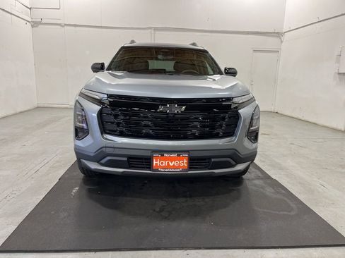 New 2026 Chevrolet Equinox LT w/ Convenience Package II AWD/4WD image 2