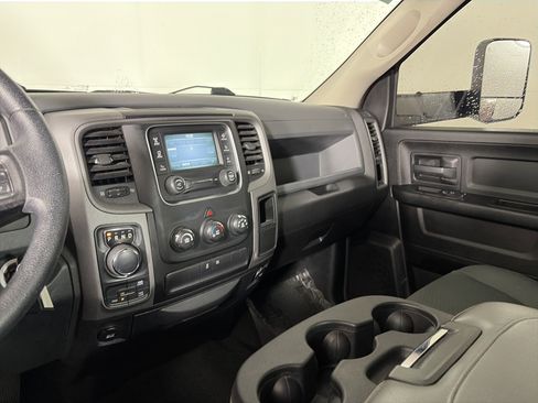 Used 2016 RAM 1500 Express image 25