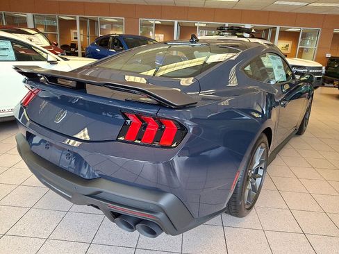 New 2025 Ford Mustang Dark Horse image 4