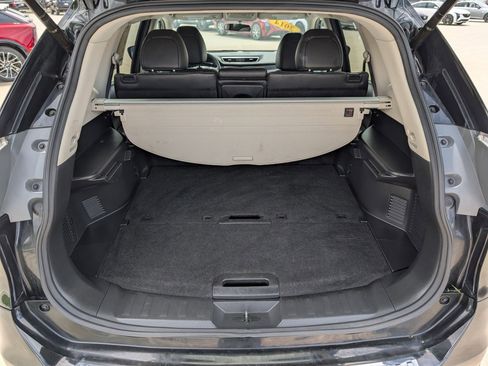 Used 2014 Nissan Rogue SL AWD/4WD image 32