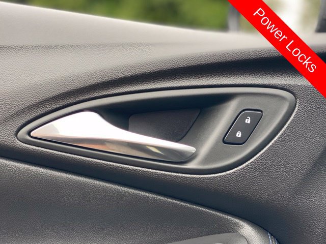 Used 2025 Buick Encore GX Sport Touring FWD image 14