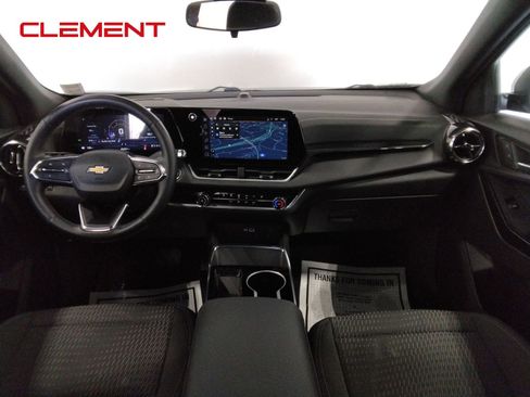 Used 2025 Chevrolet Equinox LT image 34