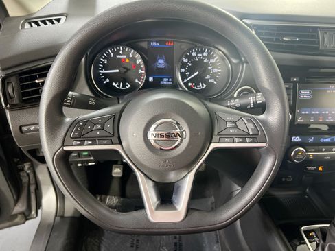 Used 2020 Nissan Rogue Sport SV AWD/4WD image 11