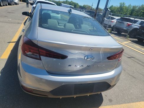 Used 2020 Hyundai Elantra SEL w/ Convenience Package (C2) FWD image 7