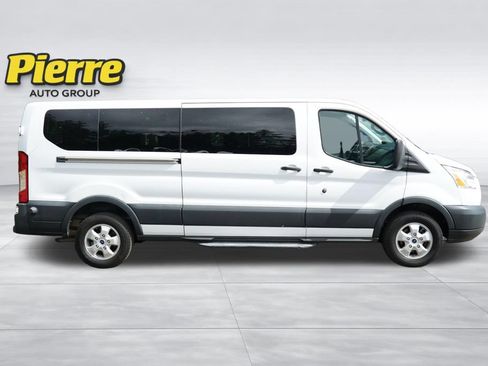Used 2017 Ford Transit 350 XLT RWD image 3
